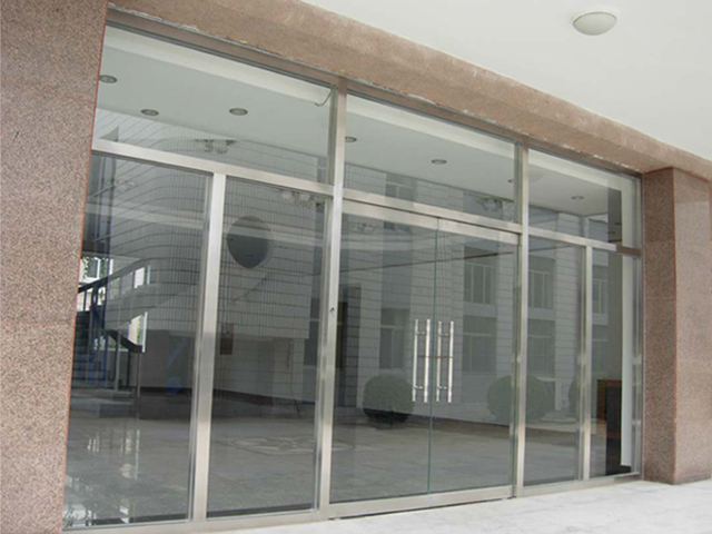  Stainless steel-framed hard glass door